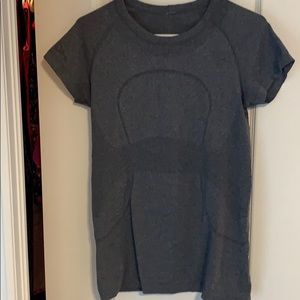 Lululemon run swiftly size 10